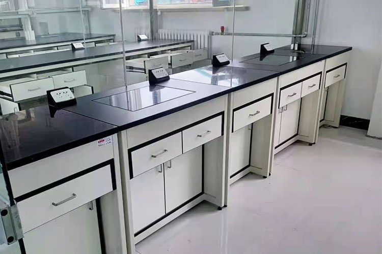 1656486896566349.jpg 天平臺(tái)2.jpg